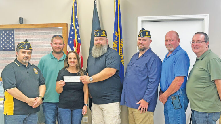 Henderson Elks Lodge presents donation to American Legion