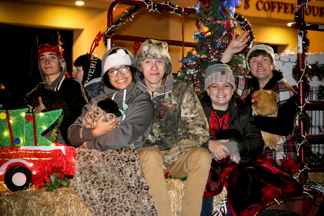 2020 Chester County Tree Lighting/ Henderson Christmas Parade Chester